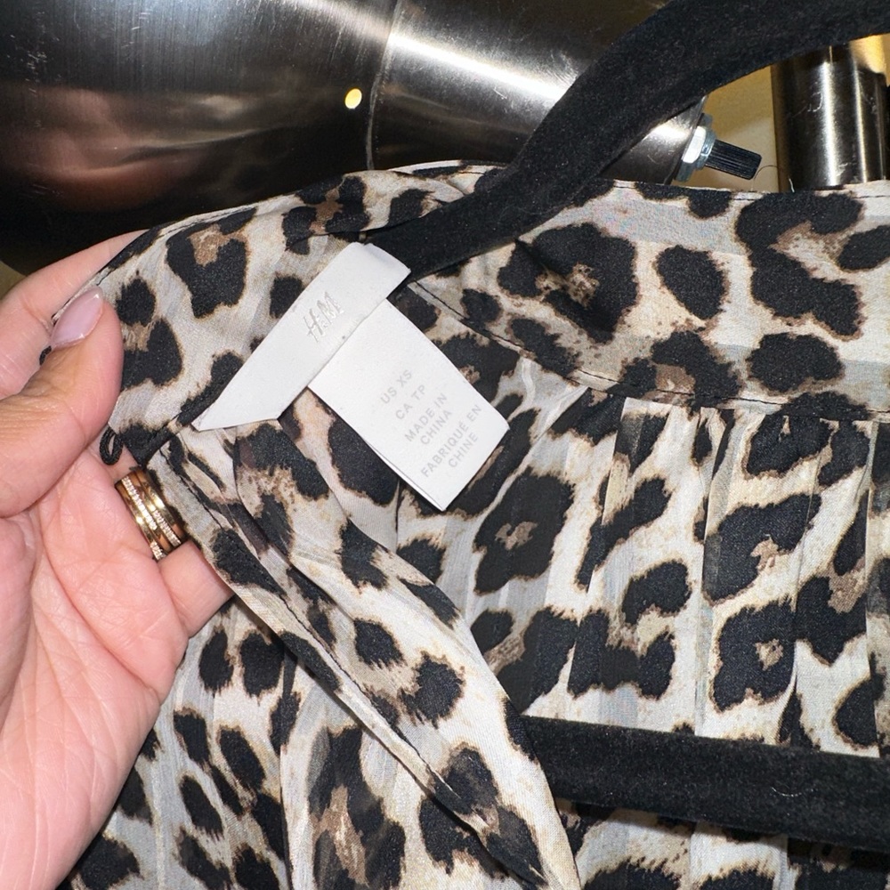 H&M blouse - Picture 4 of 5